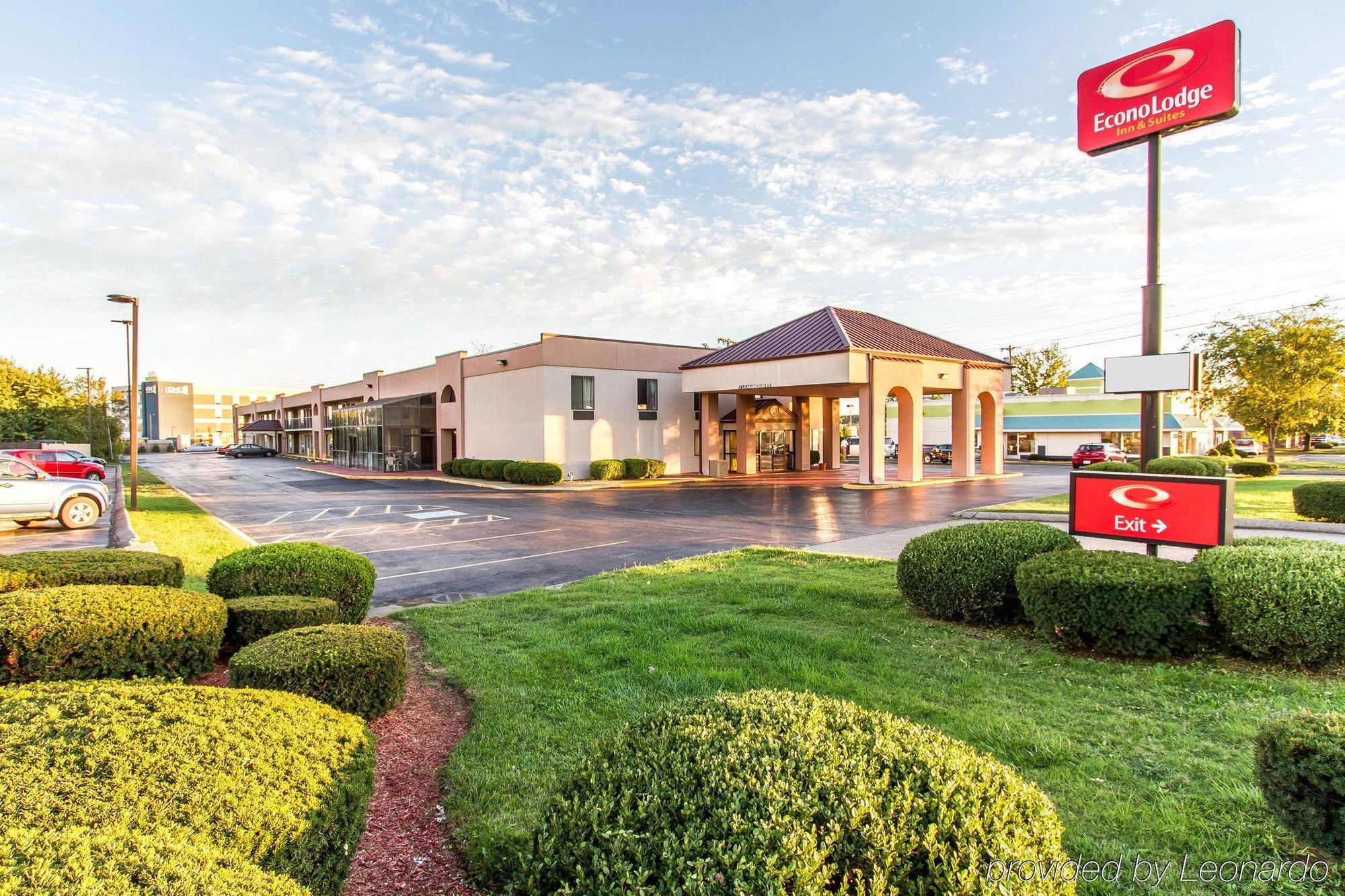 Econo Lodge & Suites Clarksville Exteriér fotografie