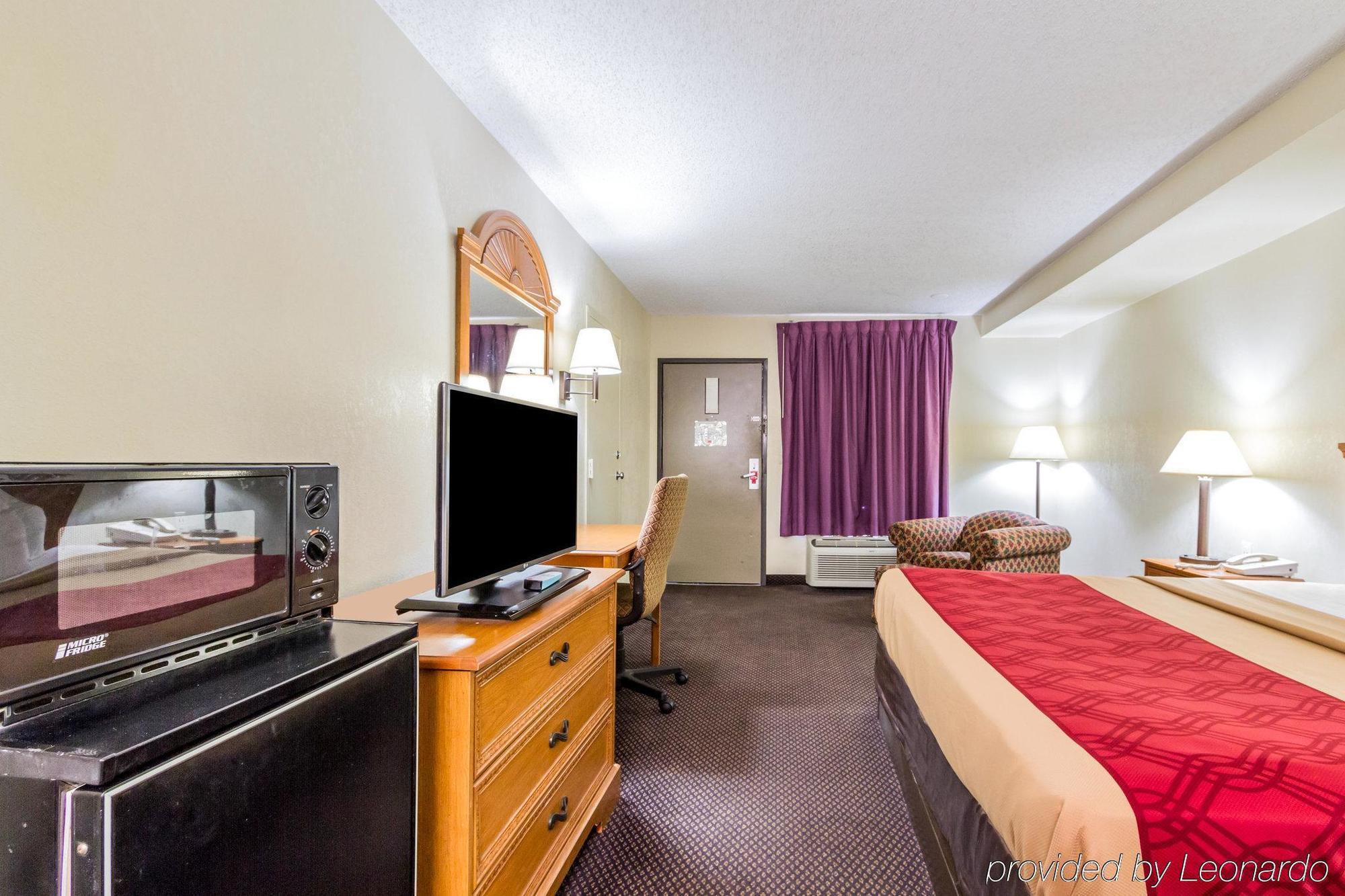 Econo Lodge & Suites Clarksville Exteriér fotografie